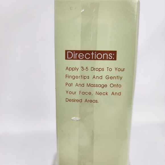 Vitamin C Serum New Sealed Full Size 1 Fl. OZ. - Picture 4 of 6